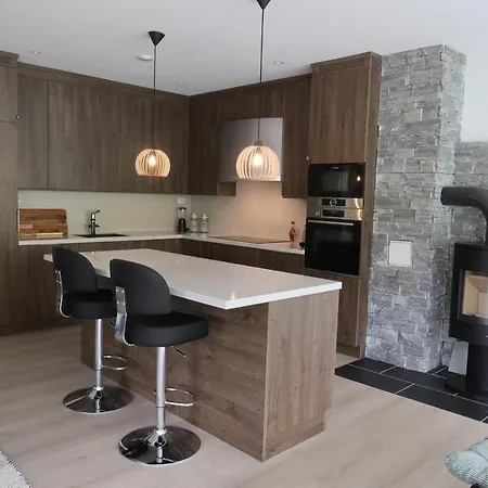 Panorama Apartment *